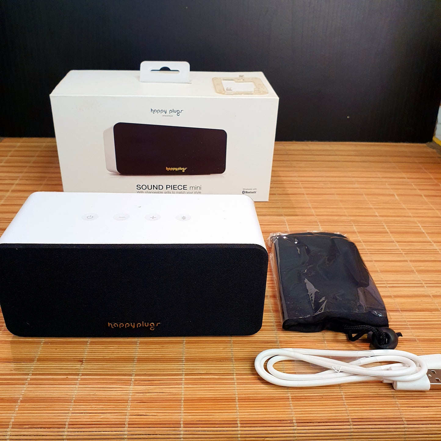 Happy plugs Sound Piece Speaker