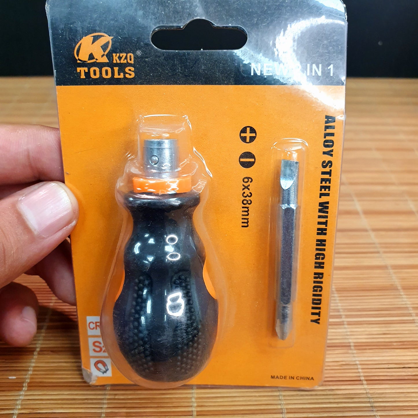 Alloy Steel 2 in 1 Screwdriver 0025