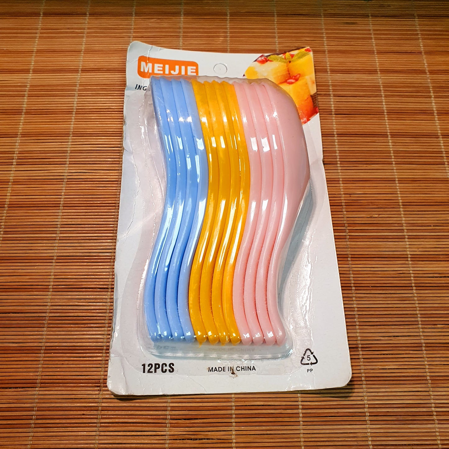 12 Pieces Multi Color Spoon Pack 1525