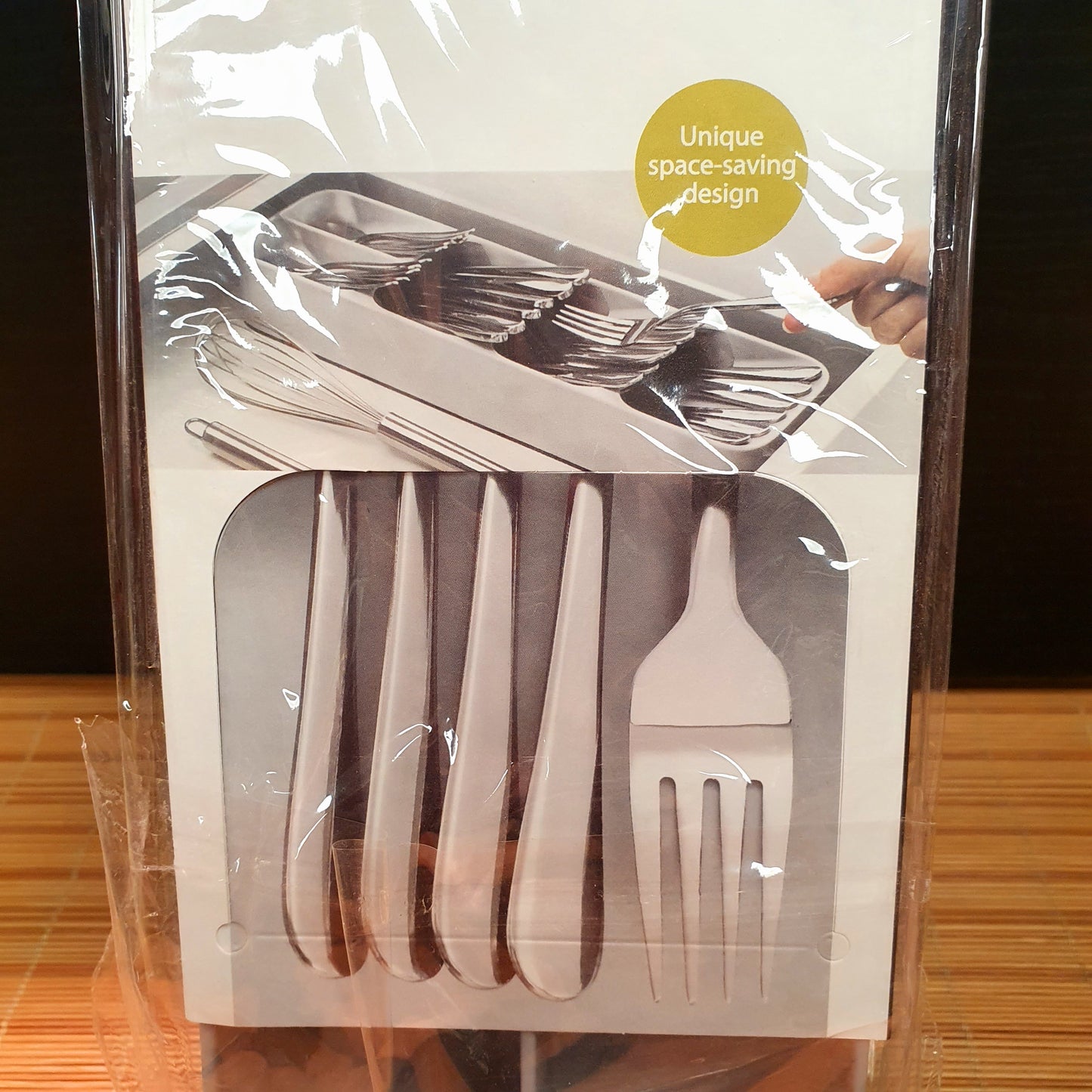 Compact Cutlery Organizer