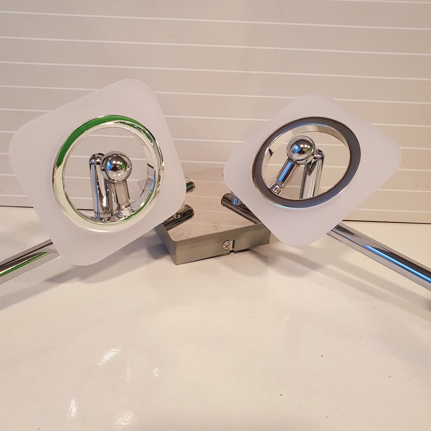 Led Light 8690