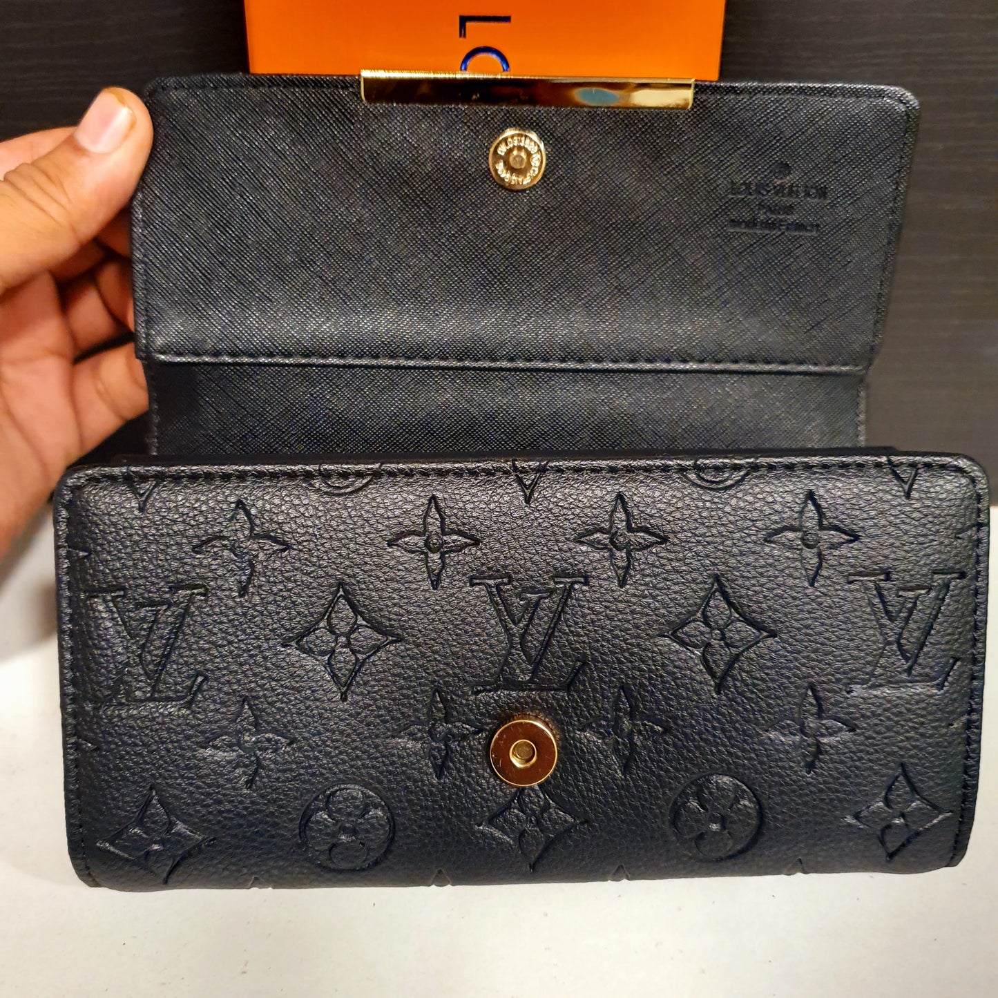 LV Ladies Long Black Wallet 15526