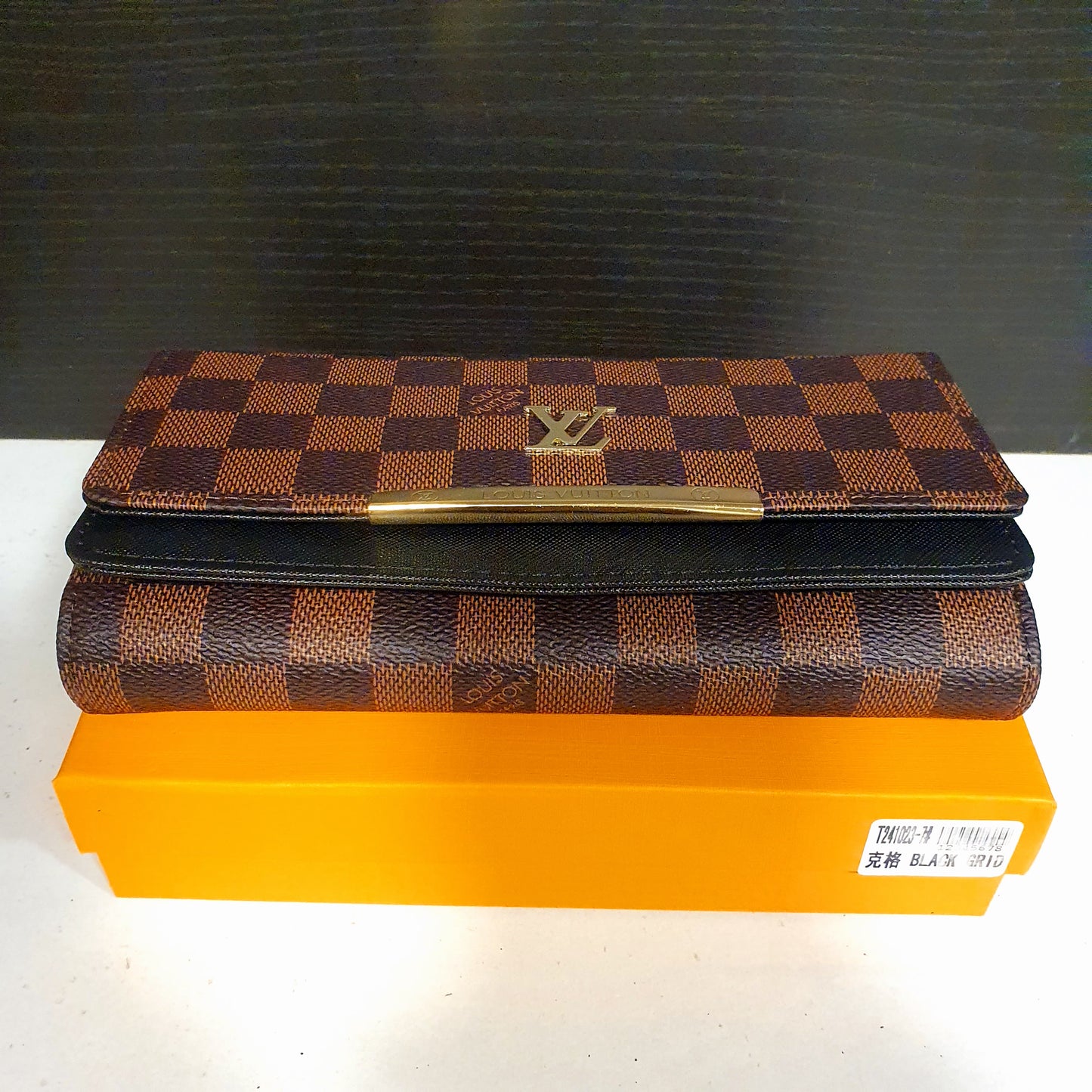 Black Grid Style Long LV Wallet