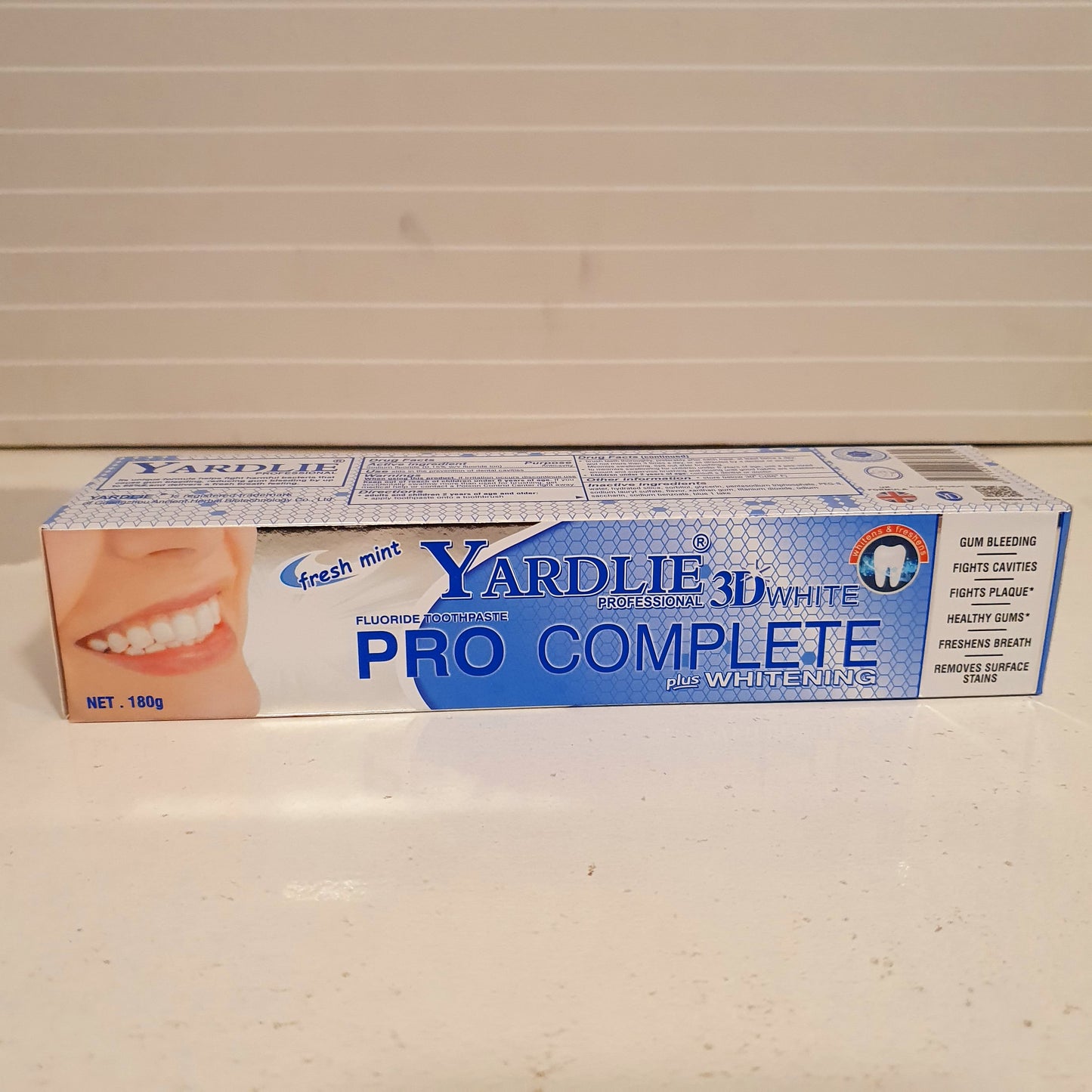 Yardlie 3d White Pro Complete Tooth Brush 31150