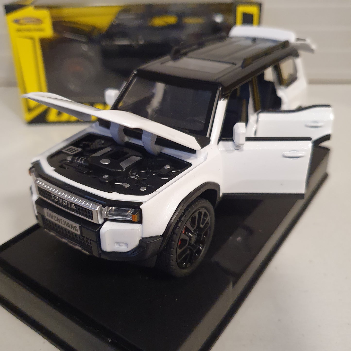 LJX Model Metal Car 23450