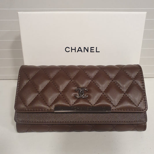 Chanel Hand Wallet  42300