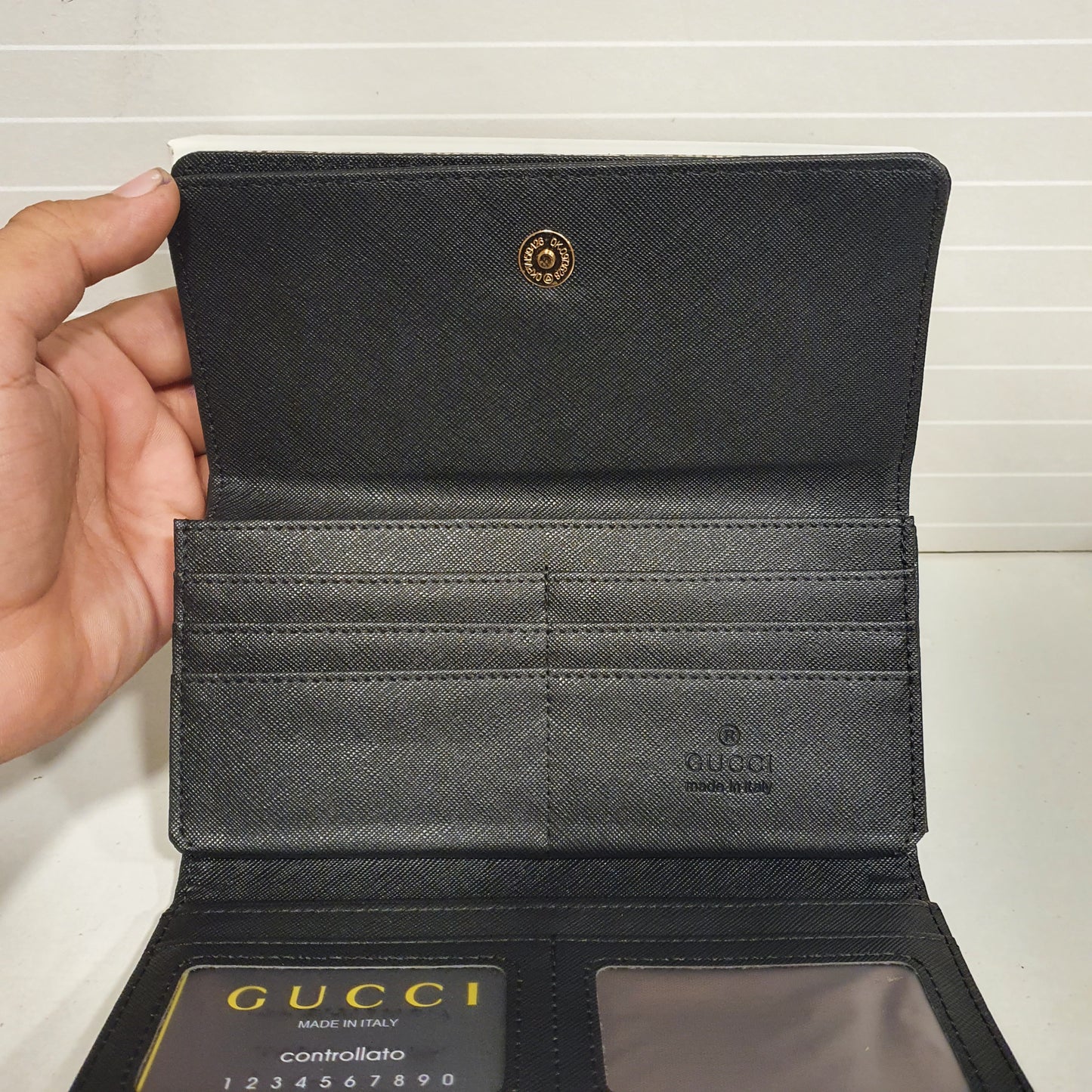 Gucci Ladies Hand Wallet 122700