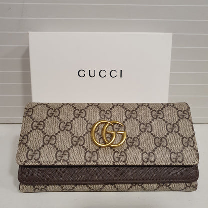 Gucci Ladies Hand Wallet 122700