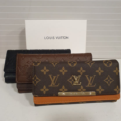 LV Ladies Hand Wallet 72700