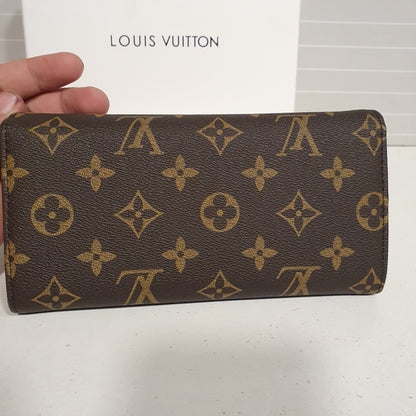 LV Ladies Hand Wallet 72700
