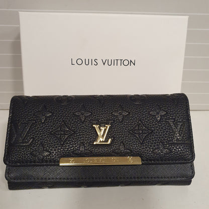 LV Ladies Hand Wallet 72700