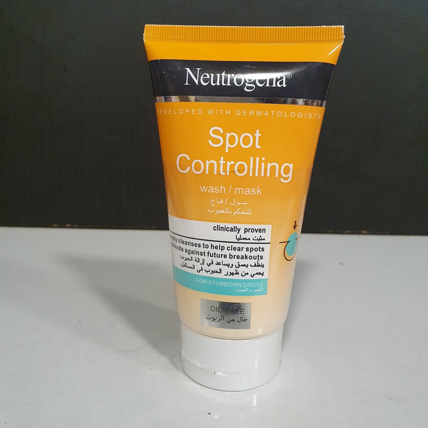 Neutrogena Scrub, 21900