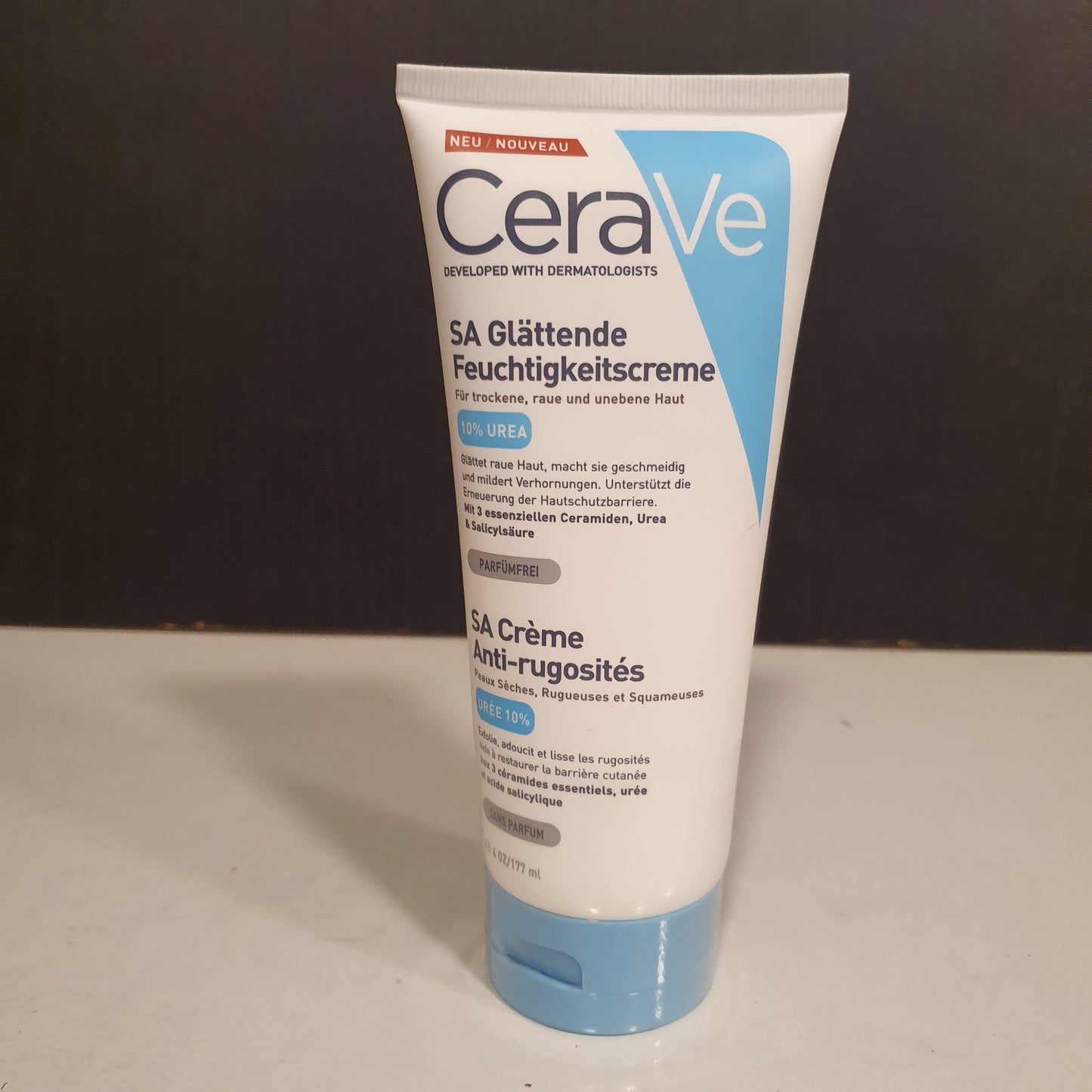 Cera ve Sa Glattende , 61700