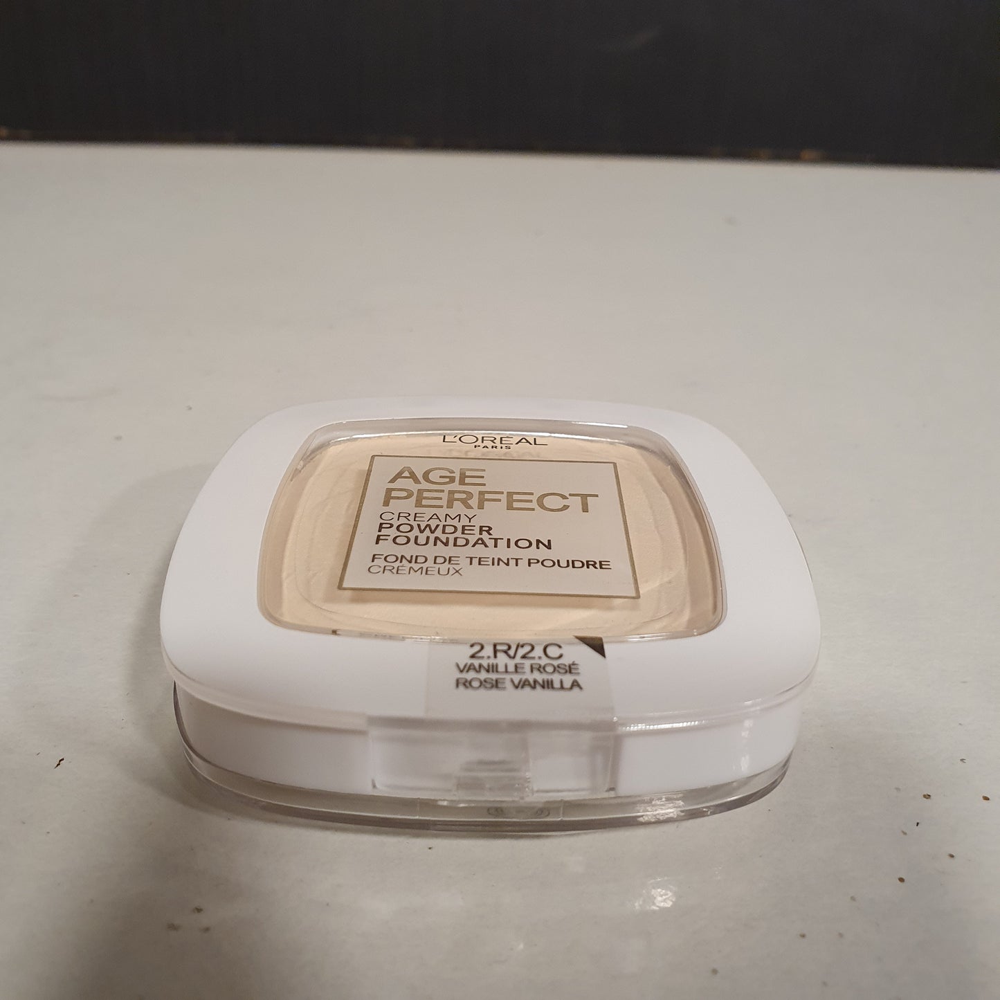 Loreal Age Perfect Creamy Powder Foundation, 121370