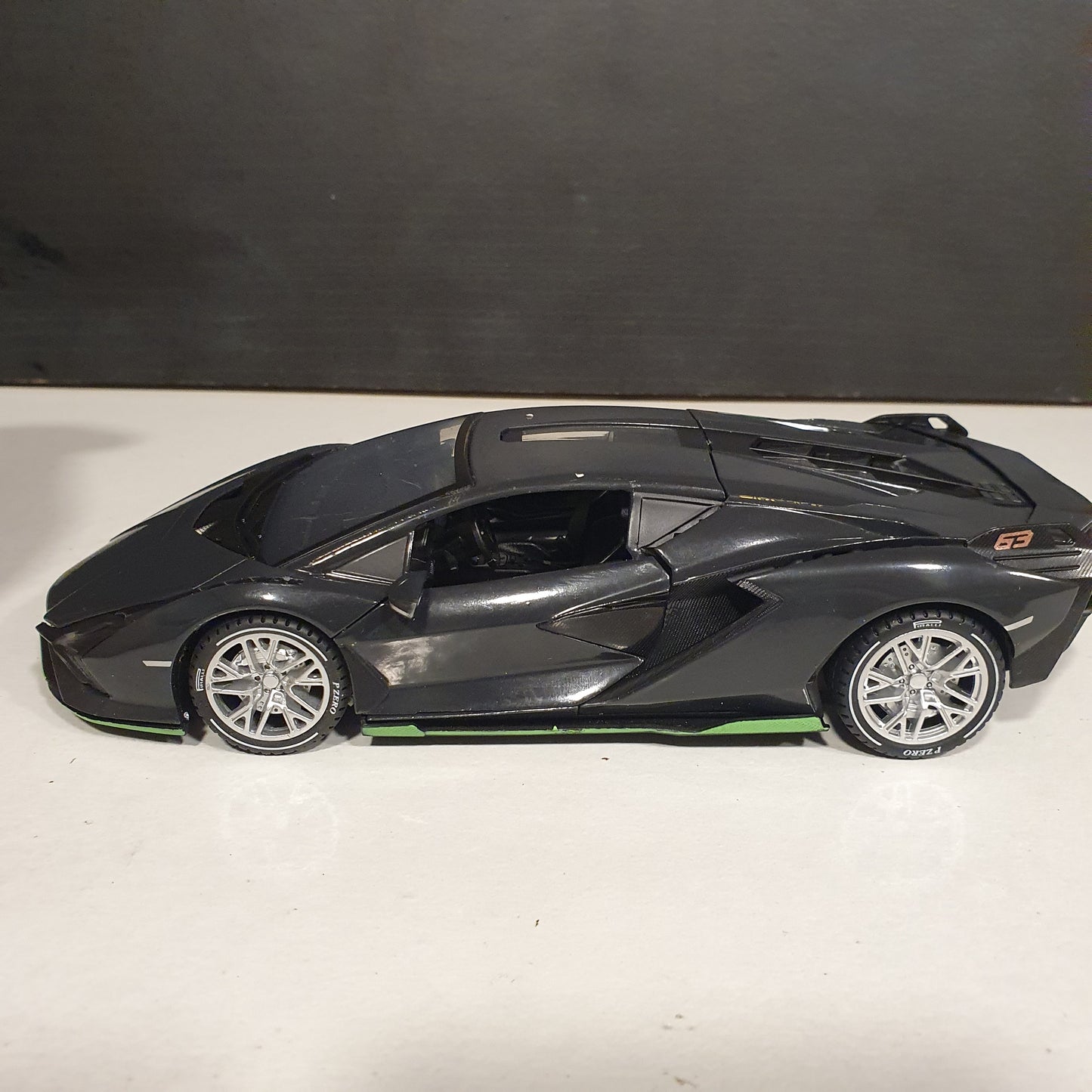 Alloy Vehicle Collector Edition 21800