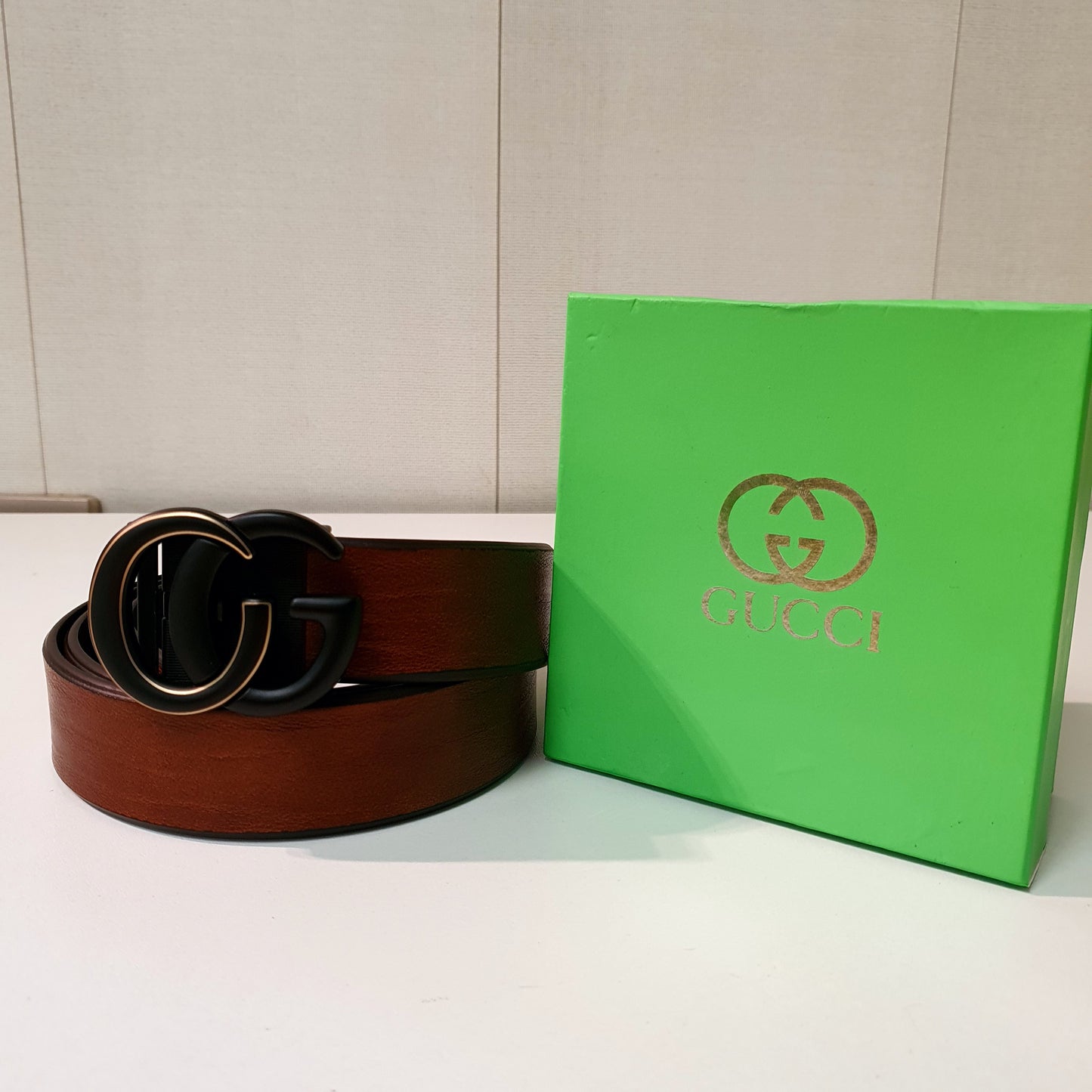 Gucci Logo Buckel Belt  8780