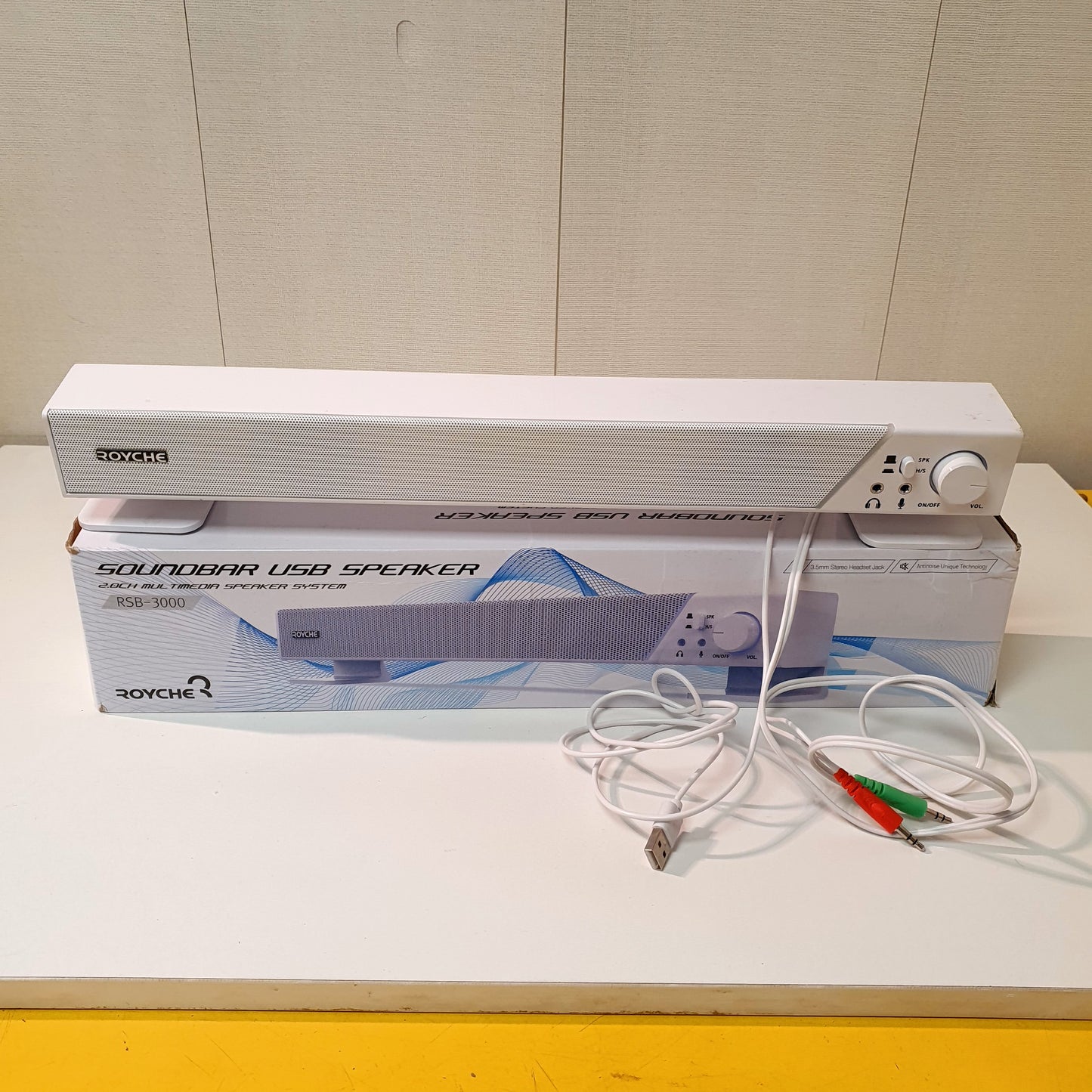 White Soundbar USB Speaker, 52650