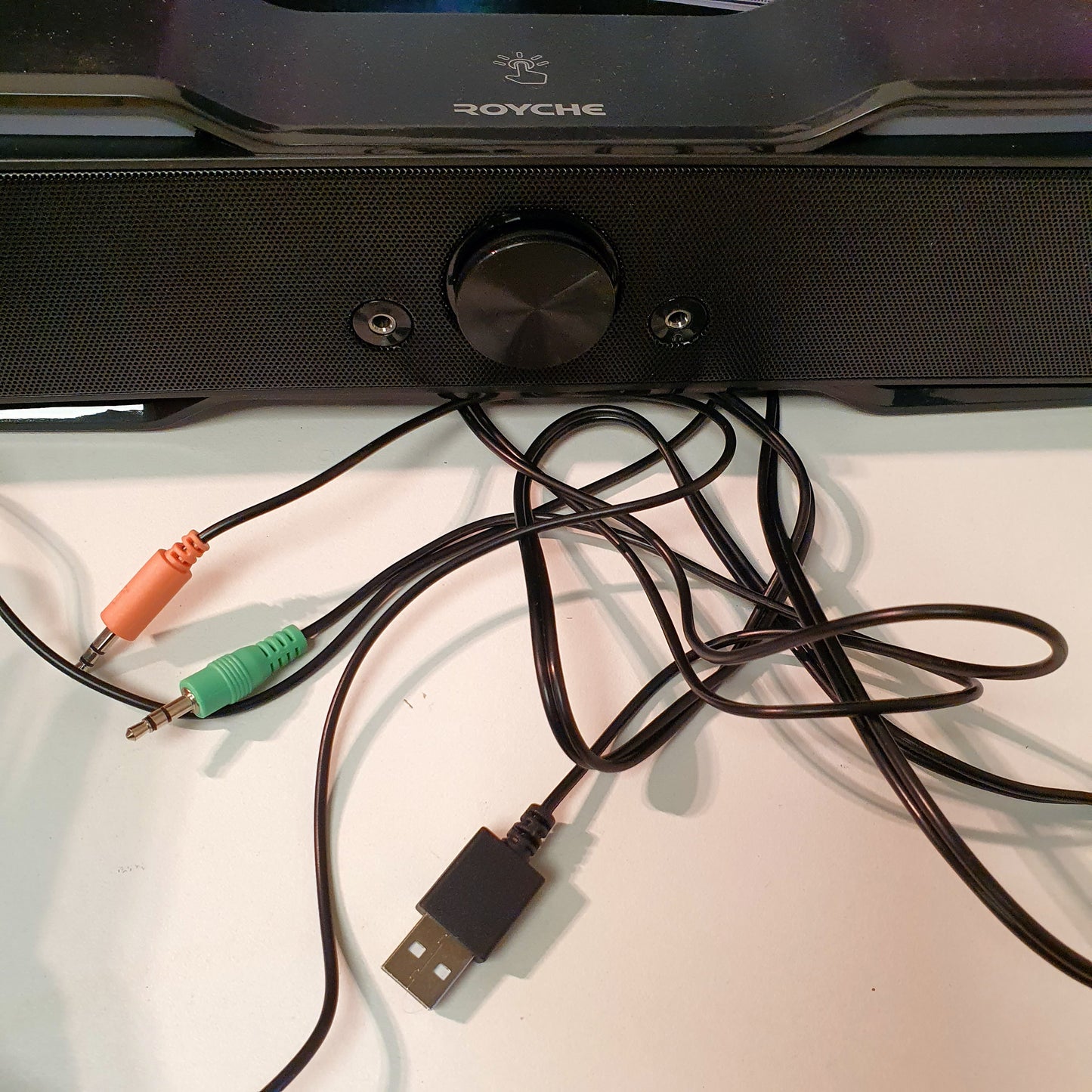 RGB soundbar Royche, 33150