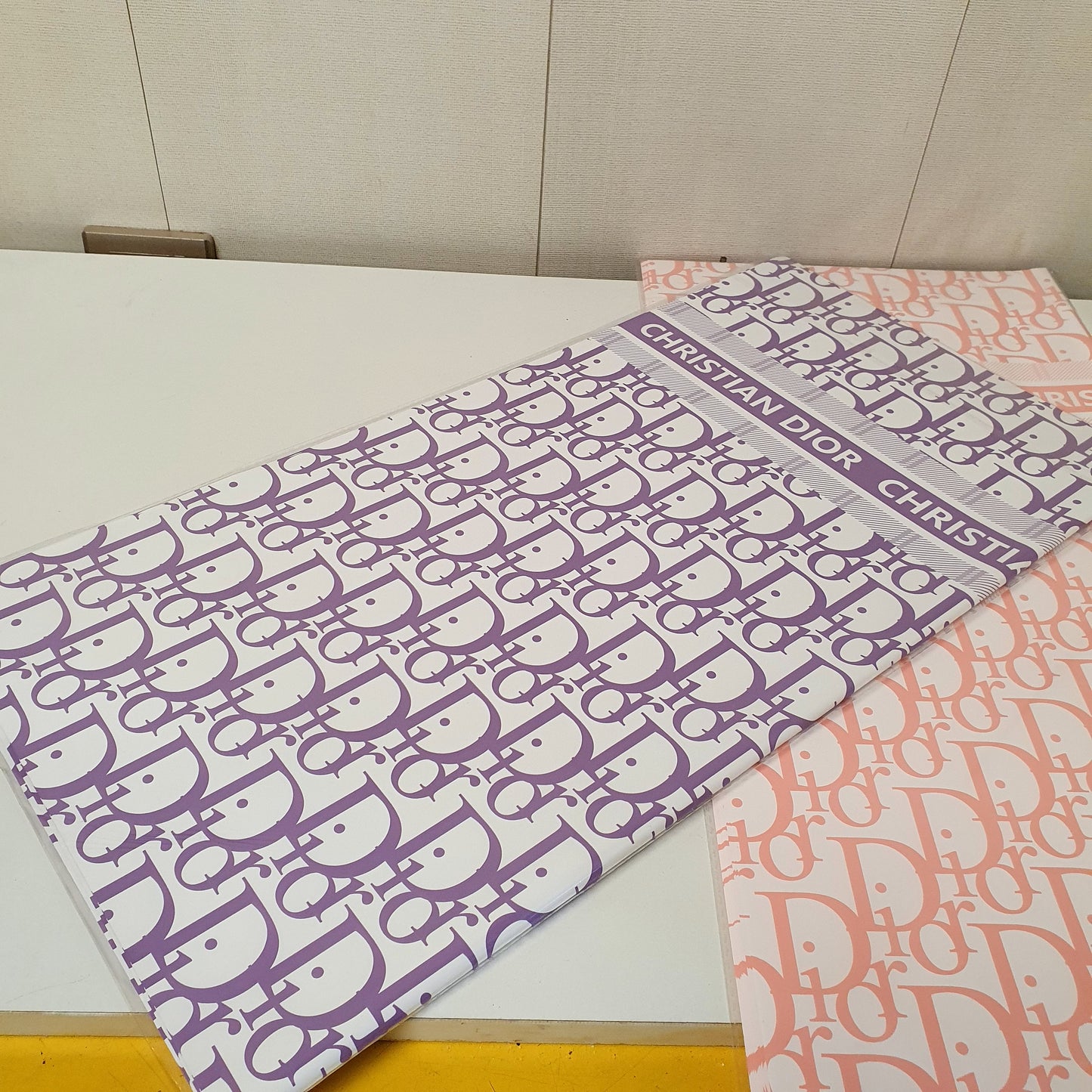 Dior gift Wrapping Sheet 20 piece set 241160