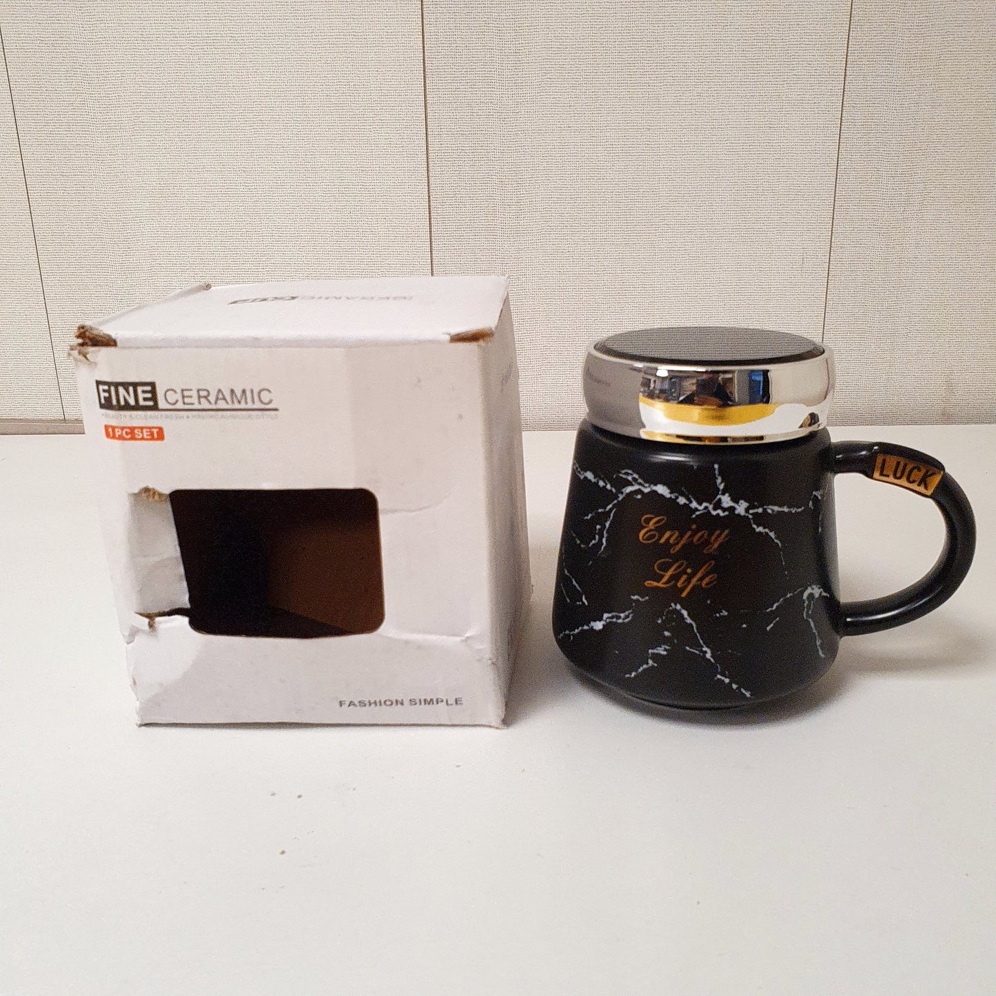 Fine Ceramic Mug with Lid 82700 May
