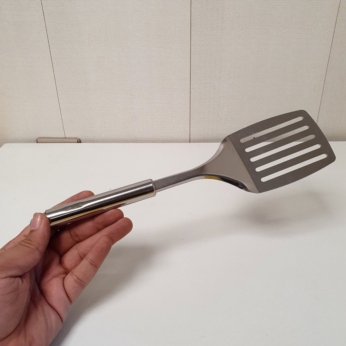 Stainless Steel Sloted Turner, 151100