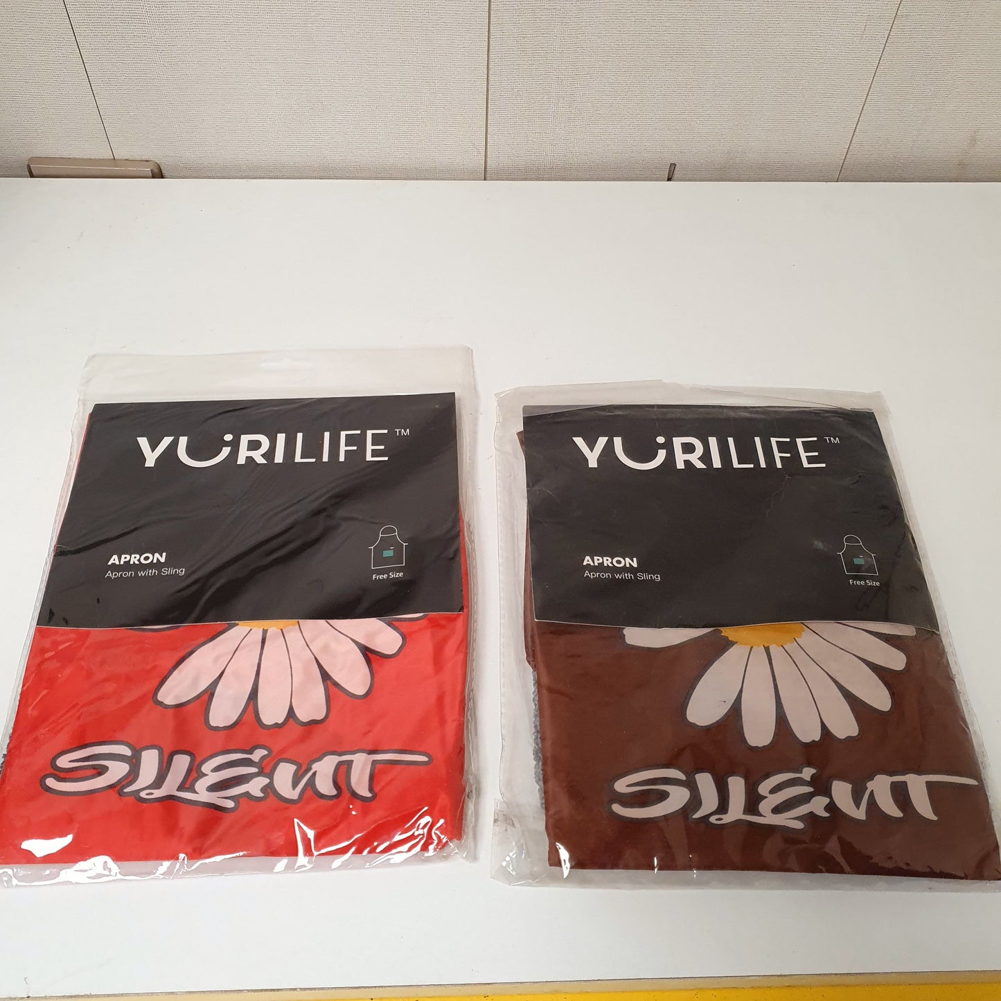 YuriLife Apron, 61150
