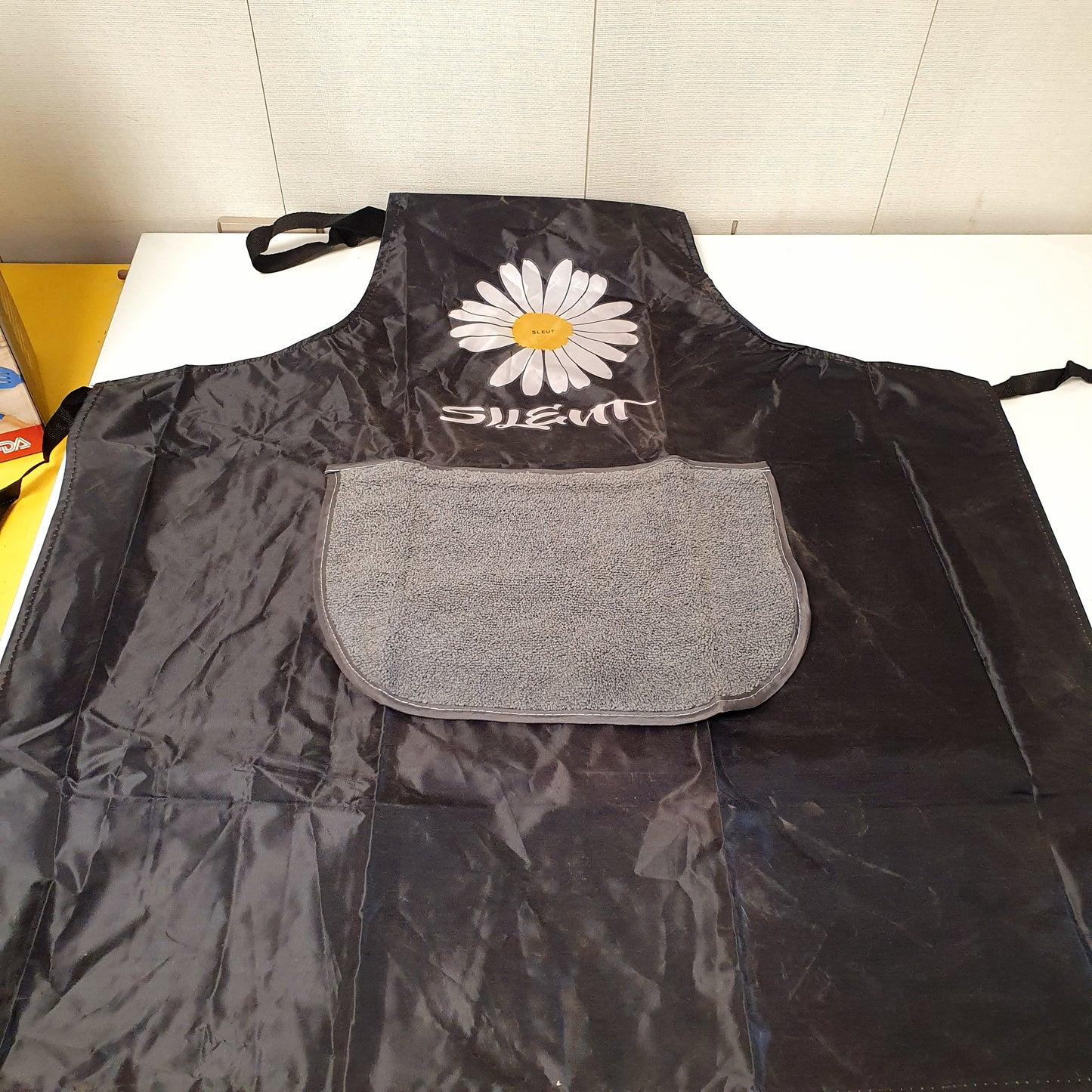 YuriLife Apron, 61150