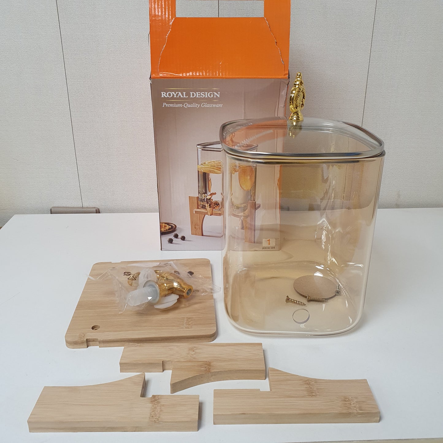 Royal Design Premium Serving Dispenser with Wooden Stand 21330