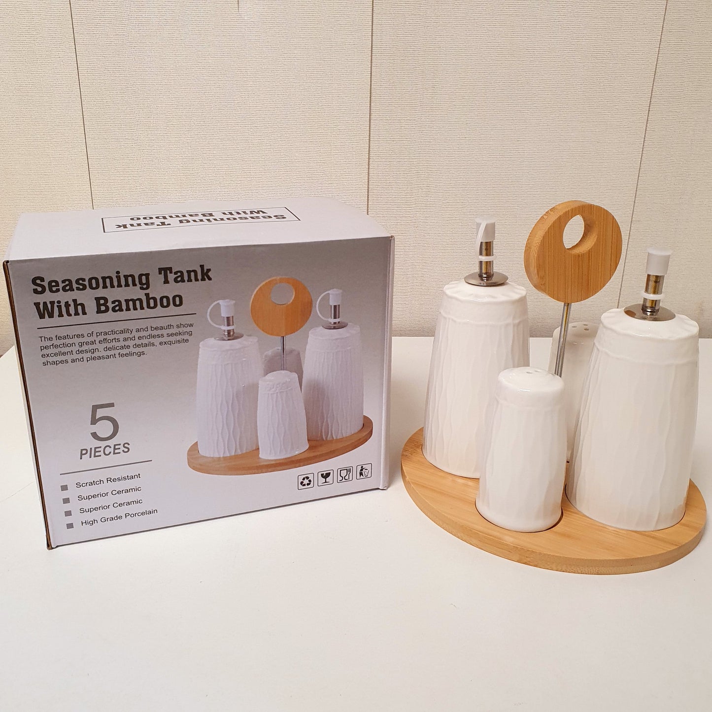 Dinning Table Ceramic Set for Salt pepper and tomato, 31250