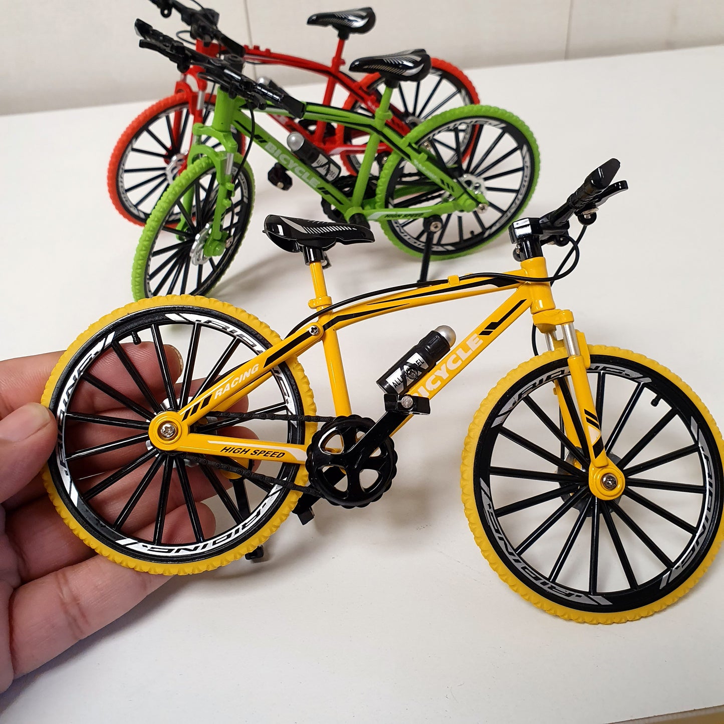 Bicycle Model, 12450