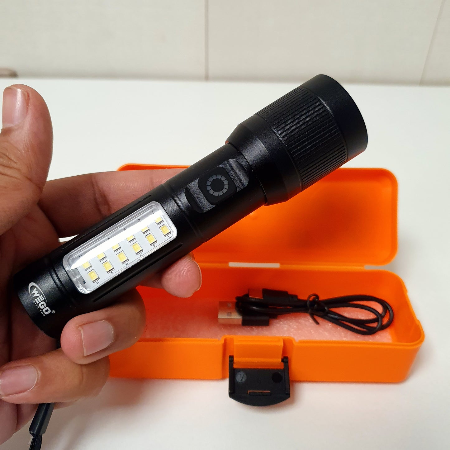 Led Rechargeable Torch, 21650