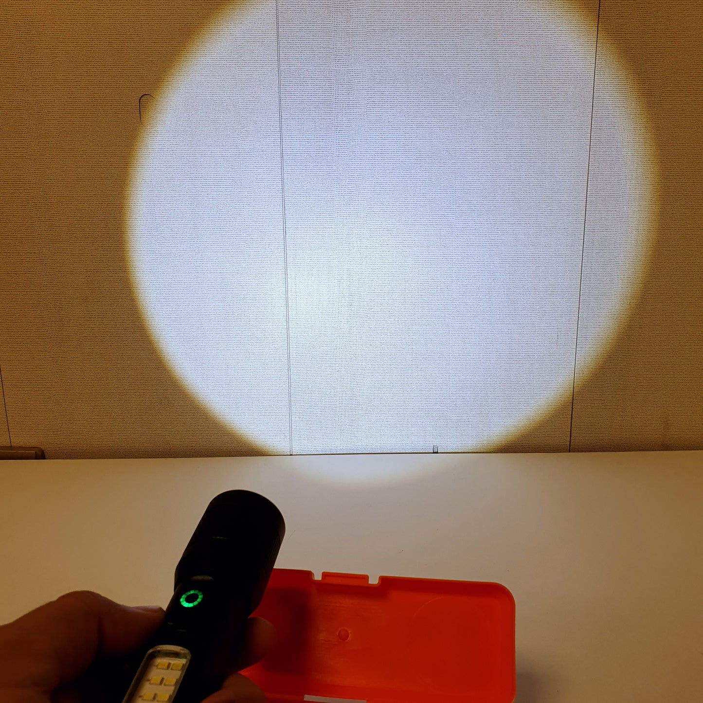 Led Rechargeable Torch, 21650