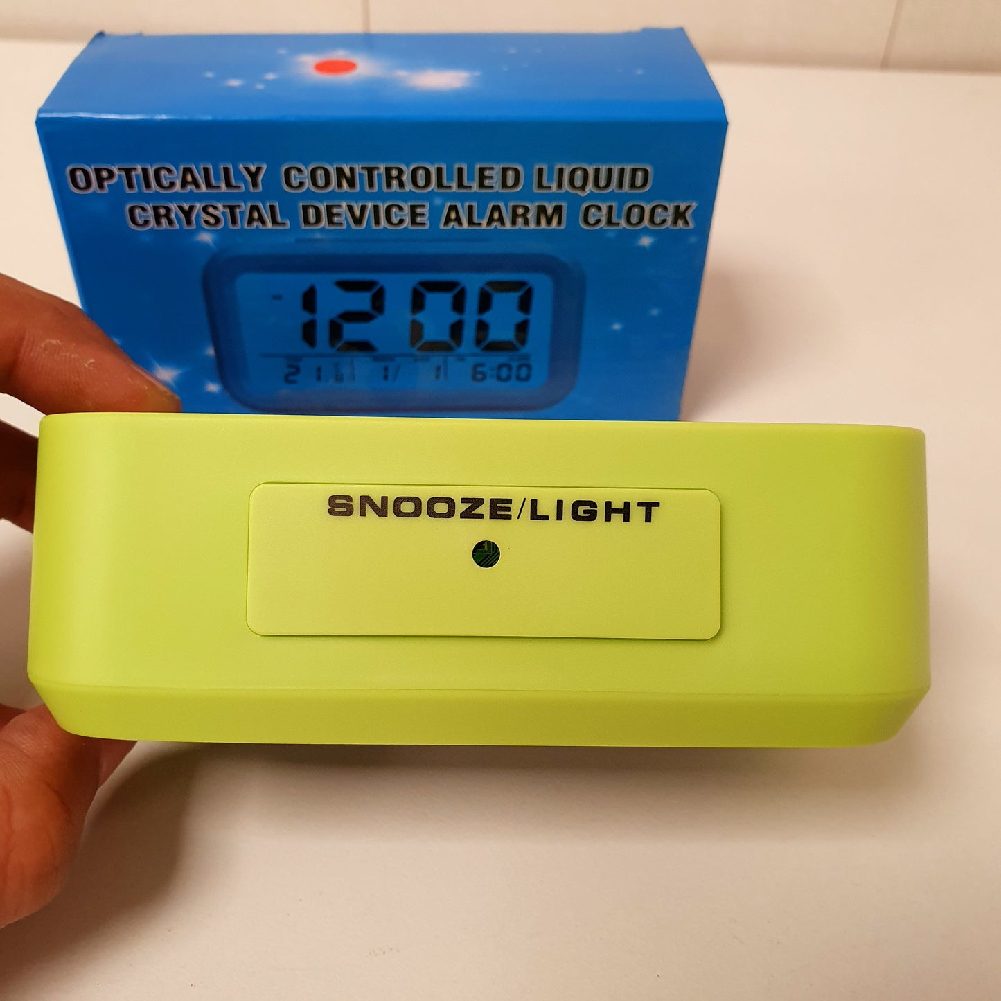 Optically Controlled Loud Crystal Alarm Clock, 13400