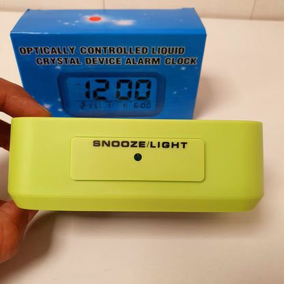 Optically Controlled Loud Crystal Alarm Clock, 13400