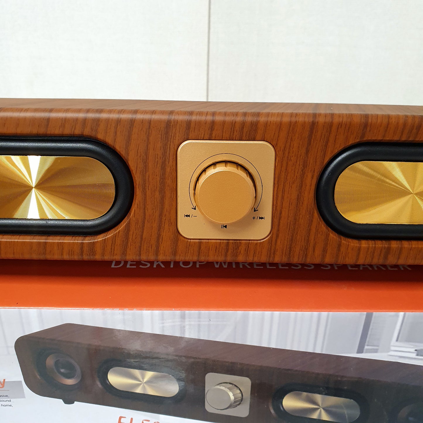 Tube Speaker Desktop Bluetooth , 61700