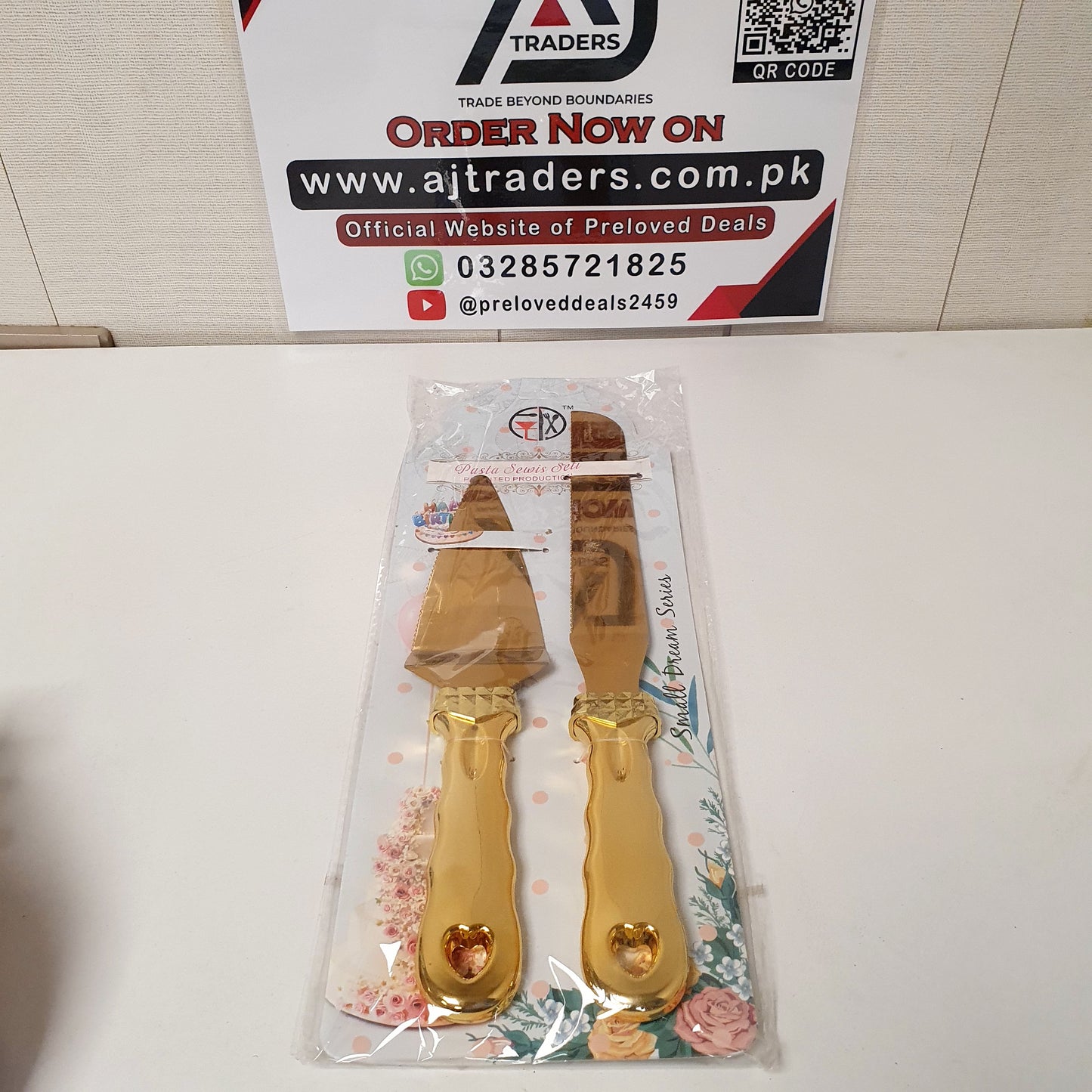Knife and Serving Cutter Golden, 61800