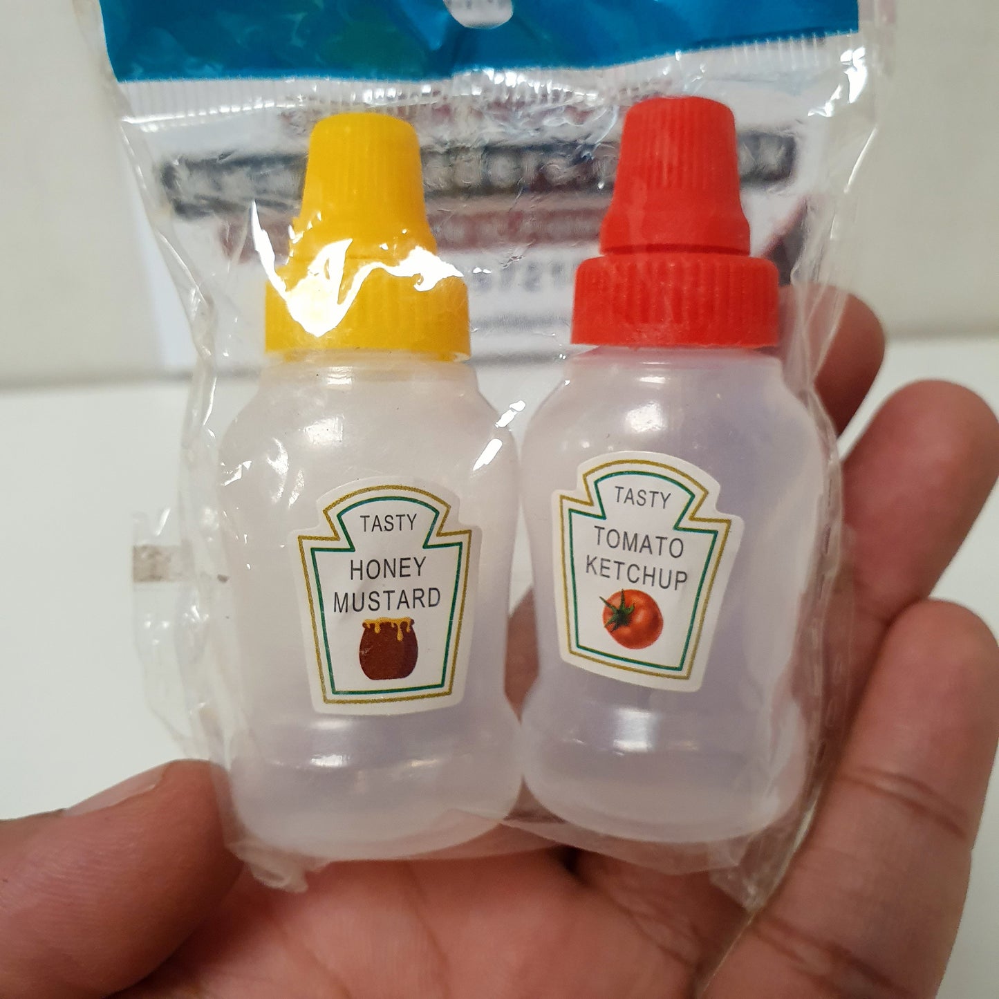 Mini Traveling Bottles for Ketchup and Sauces, 241400