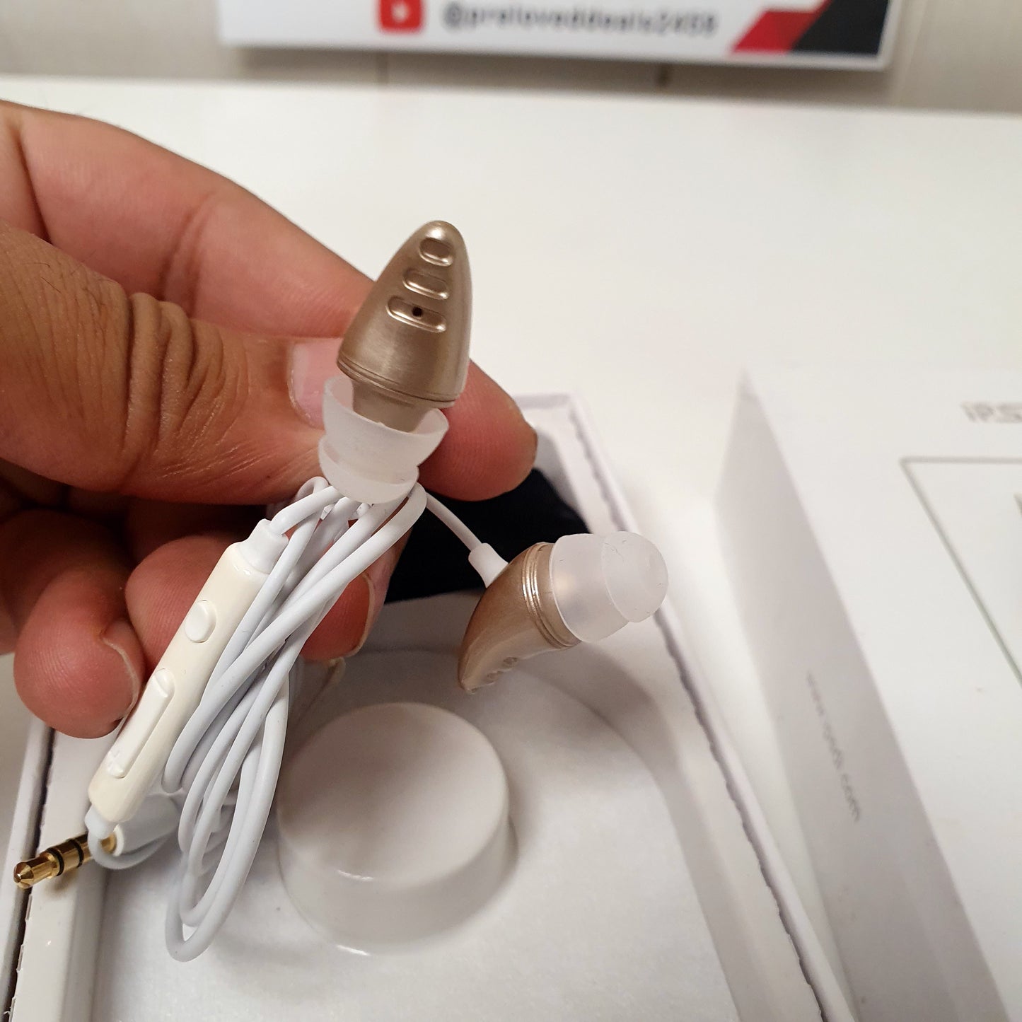 Hands Free White with Mic , 242050