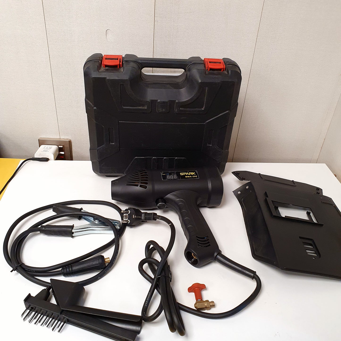 Handheld Welding Machine Spark MMA-200 Gun, 212700