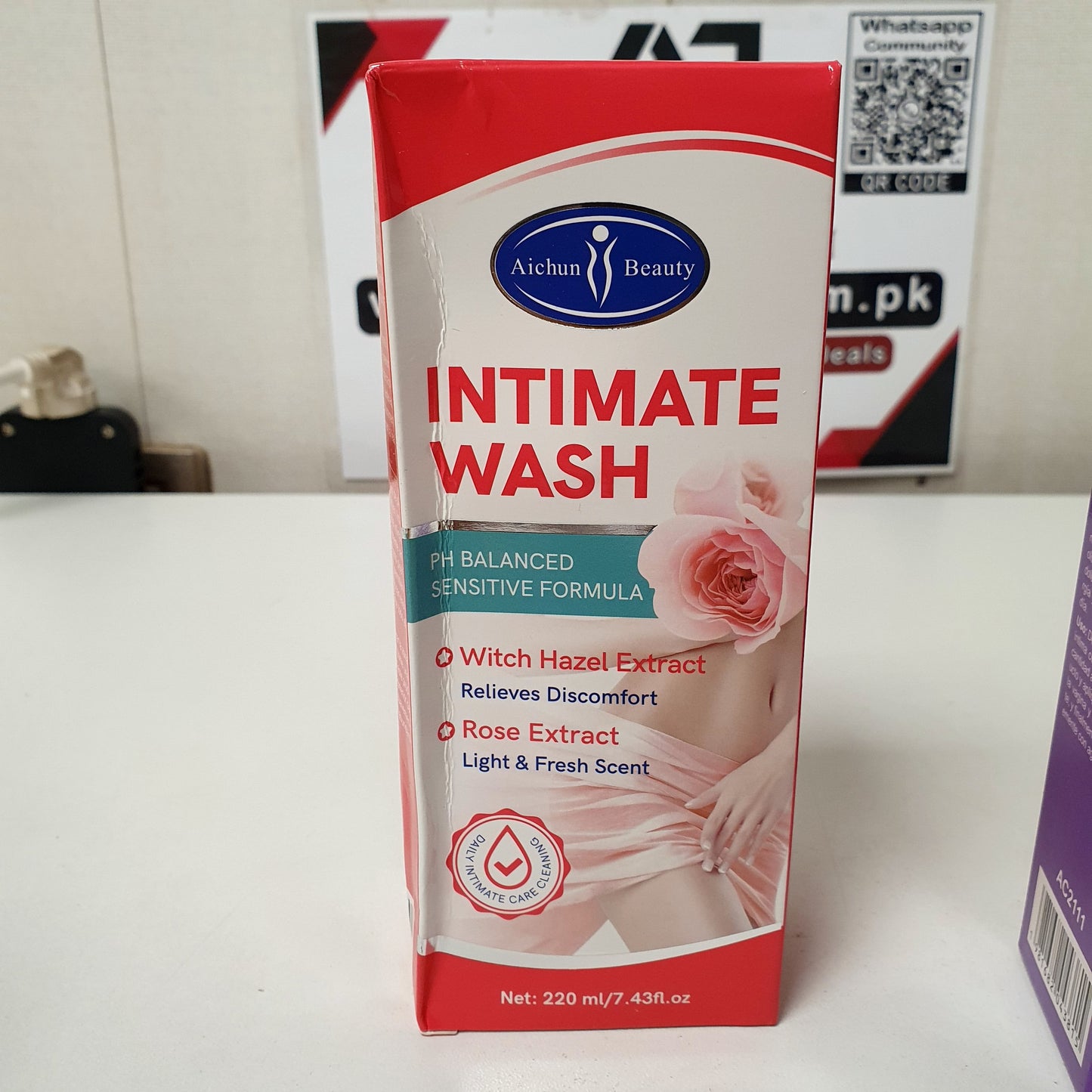 Intimate Wash PH Balanced Sensitive Formula , 101010