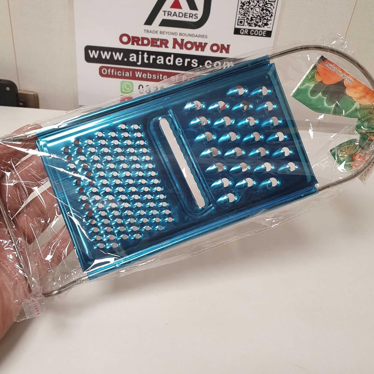 Stainless Steel Vegetable and Cheese Shredder , 61150