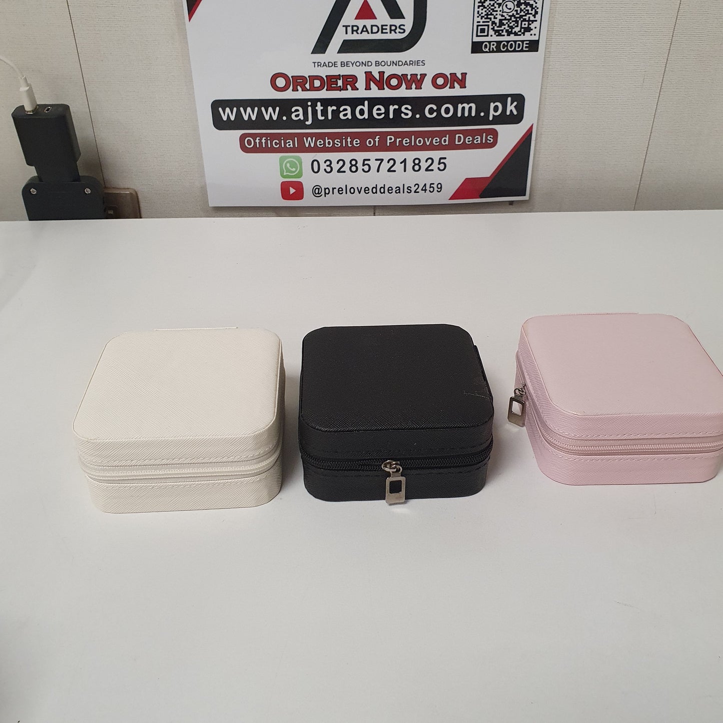 Jewelry Storage Box for Drawers and Bags, 21850