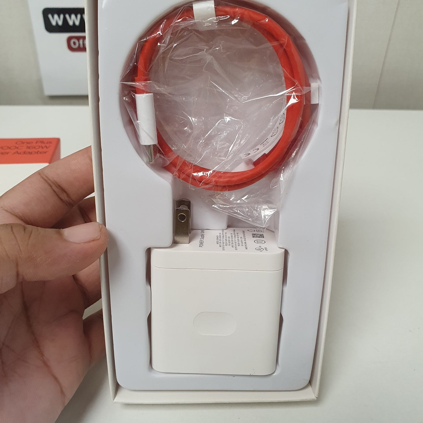 One Plus Supervooc 160w Power Adapter, 11900