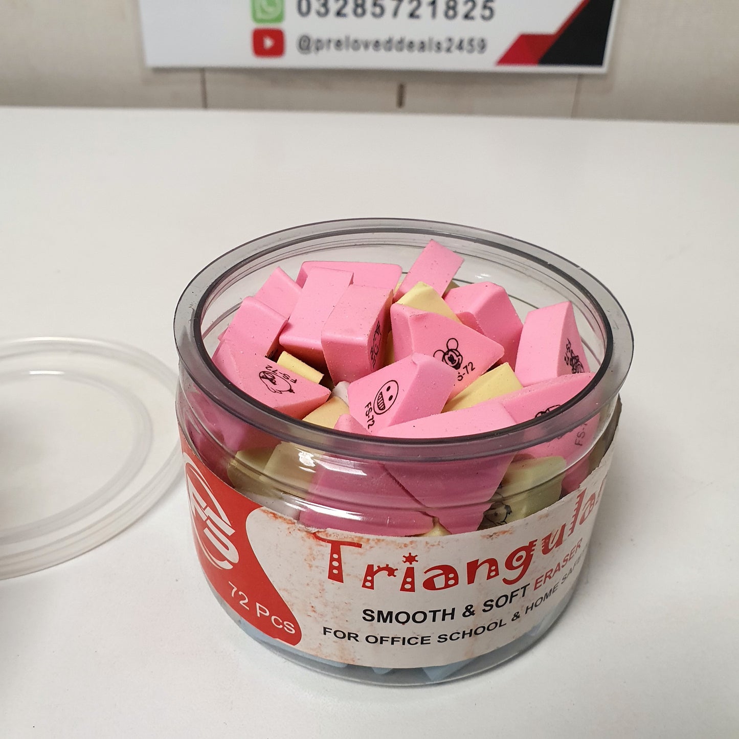 Triangle Smooth & Soft Eraser Box 72 pcs, 31180
