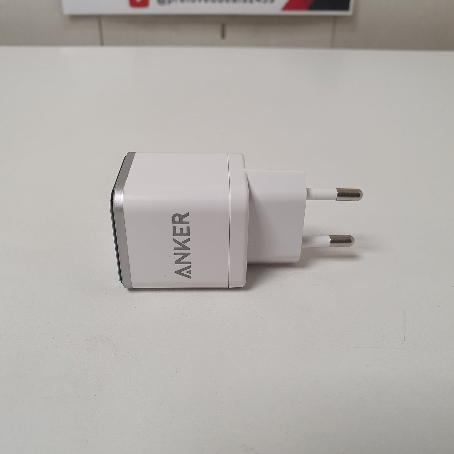 Anker display Charger, 21380