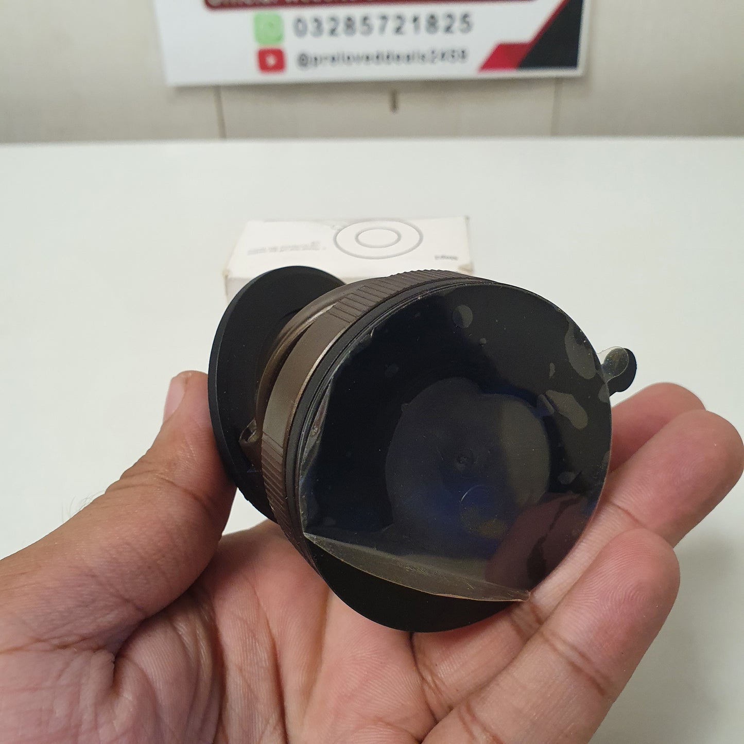 Vacuum Adsorption magnetic Bracket Mobile Phone Holder, 23300