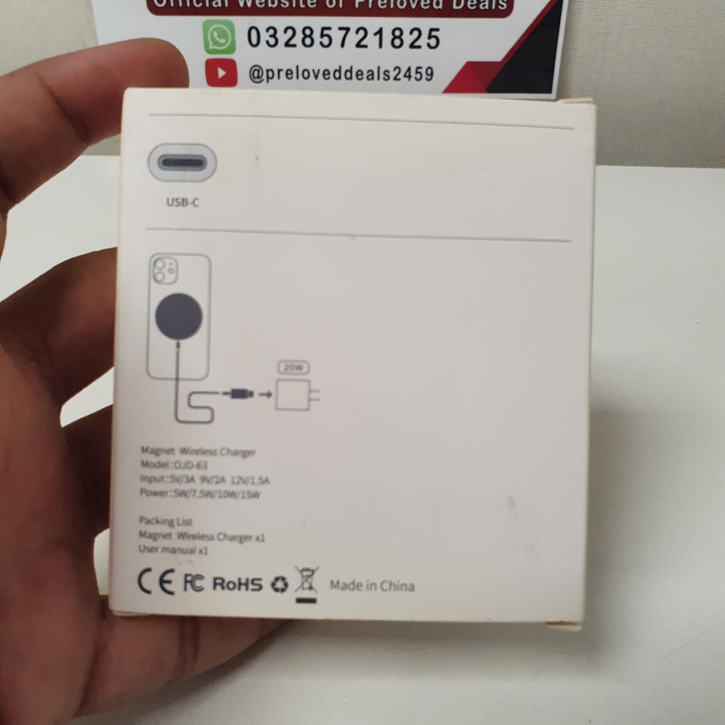Magnetic Wireless Charger, 12550