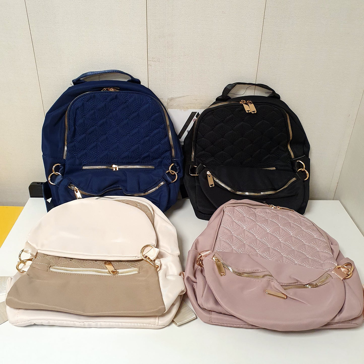 Smart Zipper Bag Fluffy , 12400