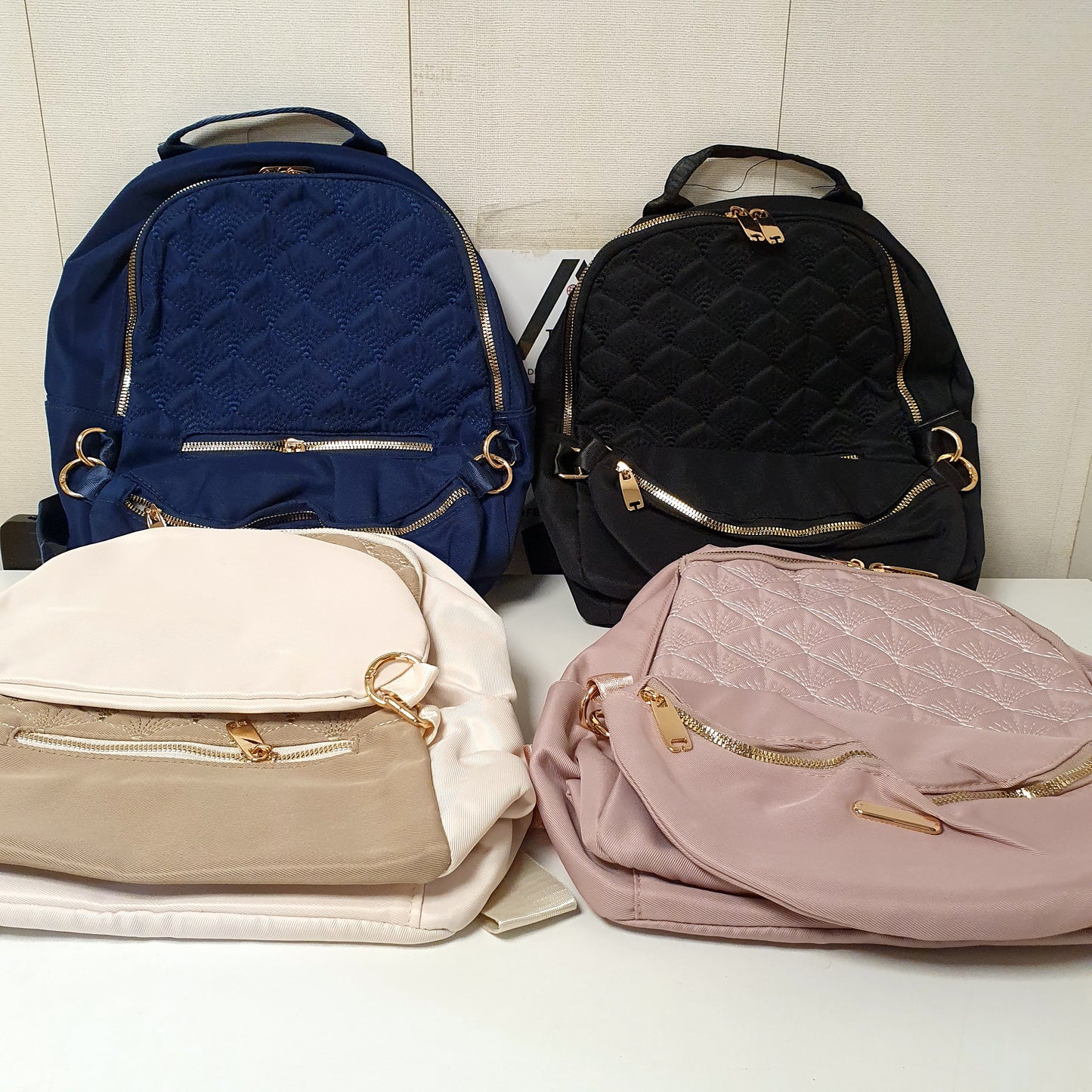 Smart Zipper Bag Fluffy , 12400