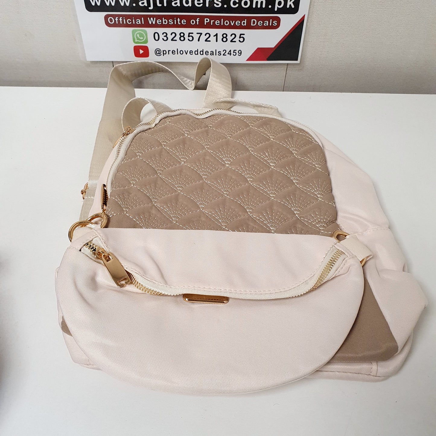 Smart Zipper Bag Fluffy , 12400
